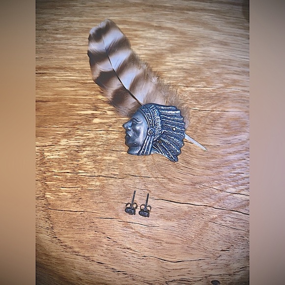 Vintage Inspired Indian Headdress Brooch + Stud Earring Set - Picture 2 of 11